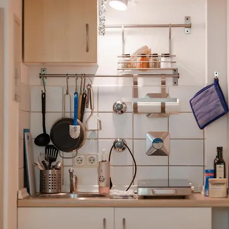 Apartment Awesome - Schonfeld Apartment, Netflix Und Kostenloses Parken *